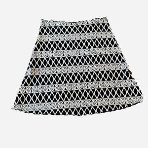 Haystacks skirt. Size large.